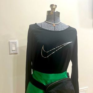 Nike womens shirt